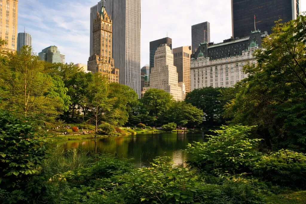 primavera cultural en Nueva York con eventos, turismo activo y actividades culturales en parques urbanos