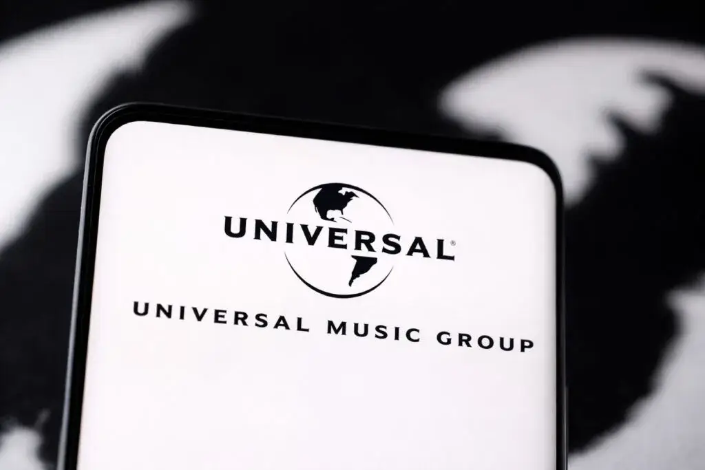 Oferta de más de 60 mil millones por Universal Music redefine industria musical global