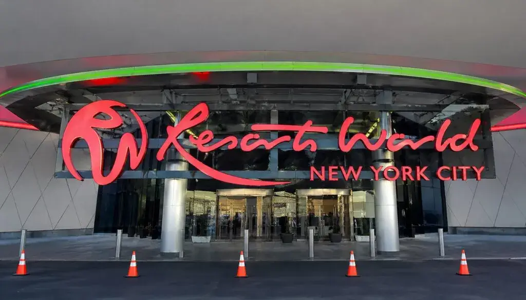 Resorts y casinos en Nueva York atraen turismo e inversión millonaria en 2026 con impacto económico urbano