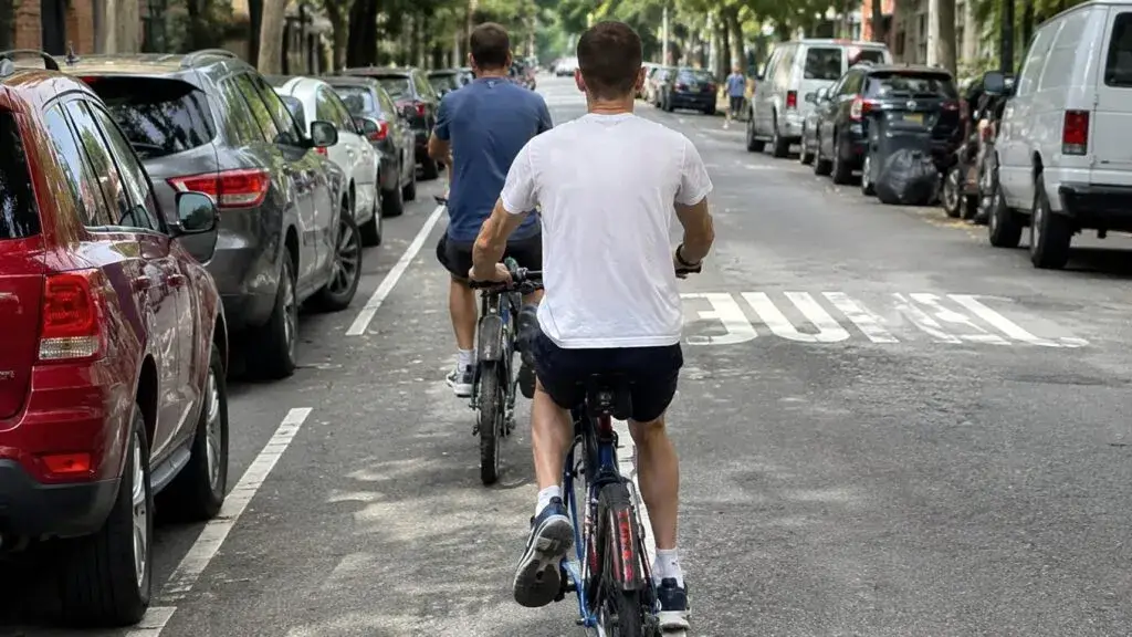 Bicicletas en Brooklyn recorren calles seguras y limpias de Nueva York durante 2026