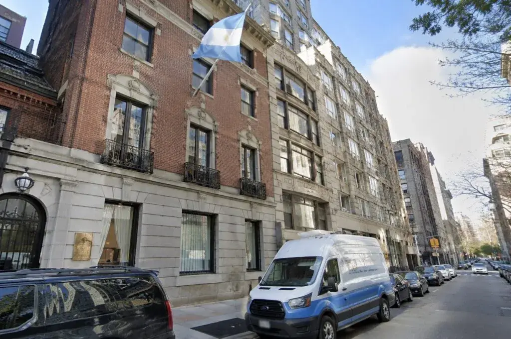 Calle homenaje a Argentina en Manhattan cerca de Central Park en Nueva York