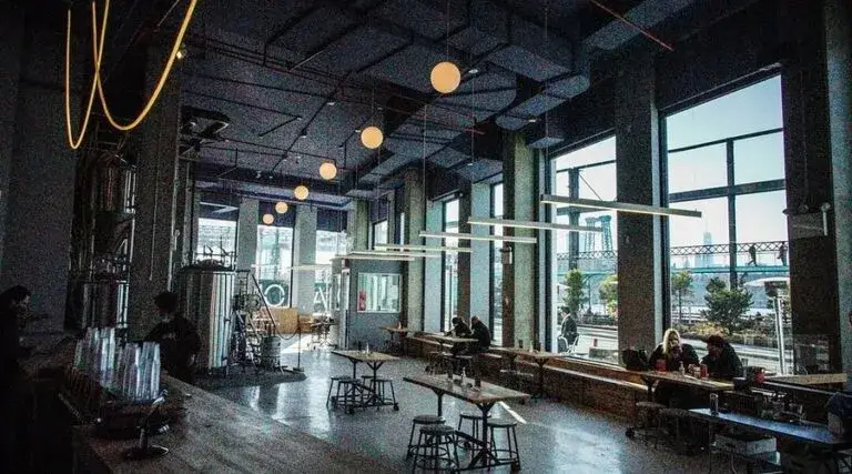 Mejor cervecería de Nueva York con degustación de cerveza artesanal en Brooklyn