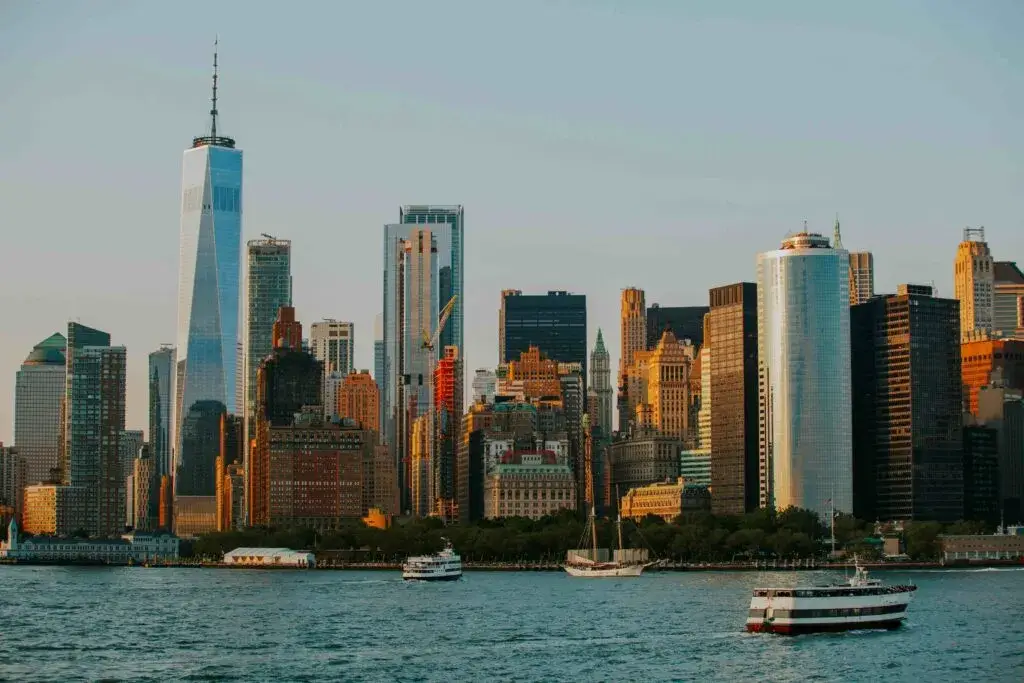 Ciudades de Estados Unidos donde el salario rinde más con menor costo de vida frente a Nueva York