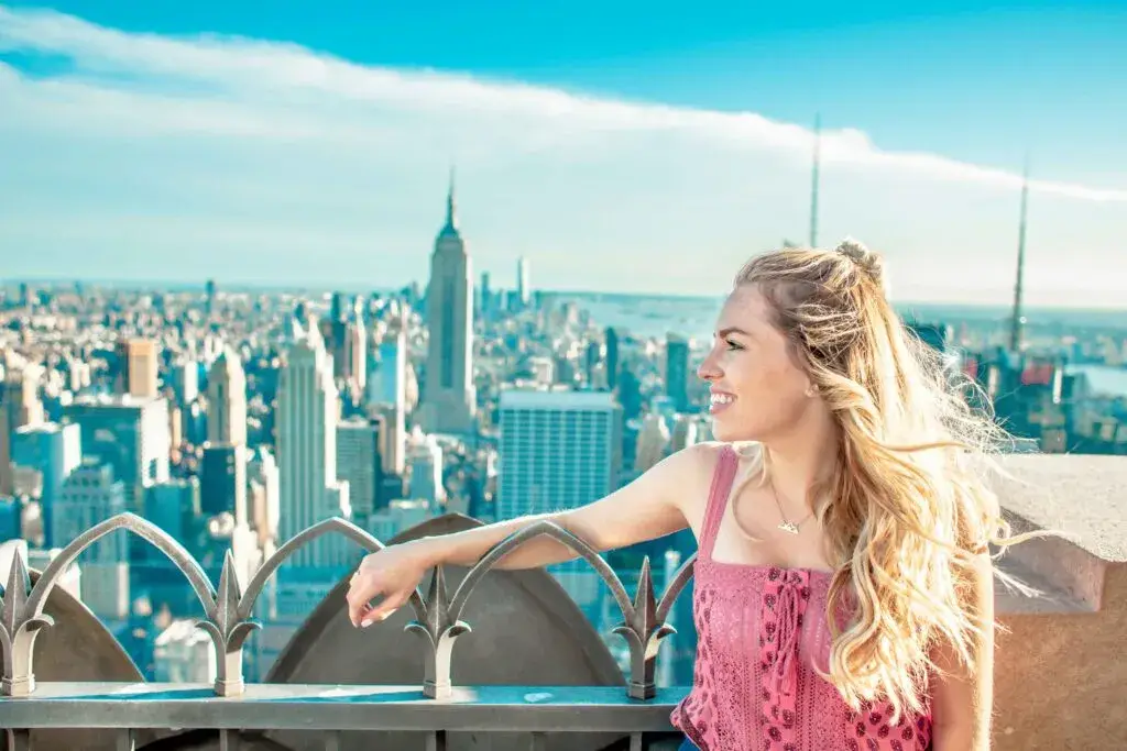 Verano en Nueva York con actividades culturales, gastronomía y espacios al aire libre en Manhattan