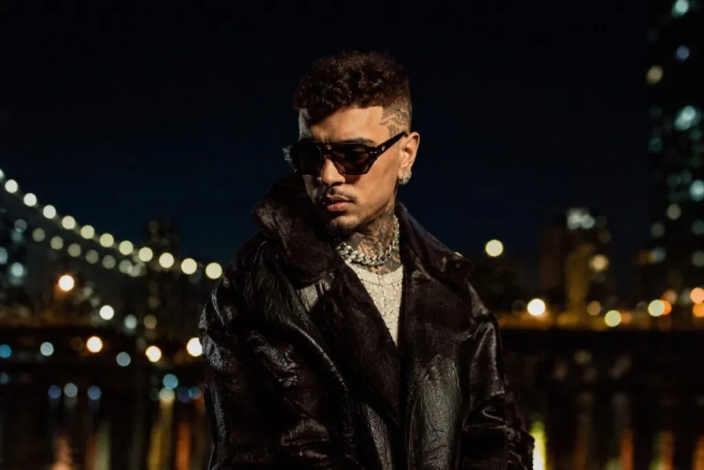 Rauw Alejandro Nueva York protagoniza Red Bull Chapters con un espectáculo inmersivo en Forest Hills Stadium.