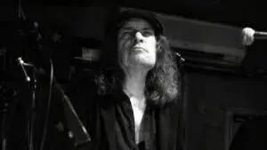 Chet Mazur, figura de la música underground de Nueva York, murió atropellado en Manhattan después de un show.