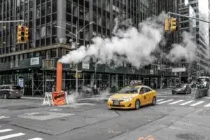 Peaje de congestión en Nueva York no empeoró la calidad del aire durante su primer año.