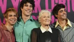 La bola negra en Nueva York recibe elogios de la crítica estadounidense por la actuación del español Carlos González.
